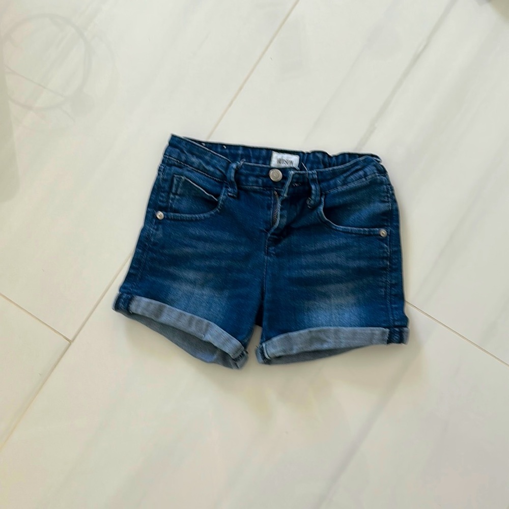 ⭐️ Girls jean shorts